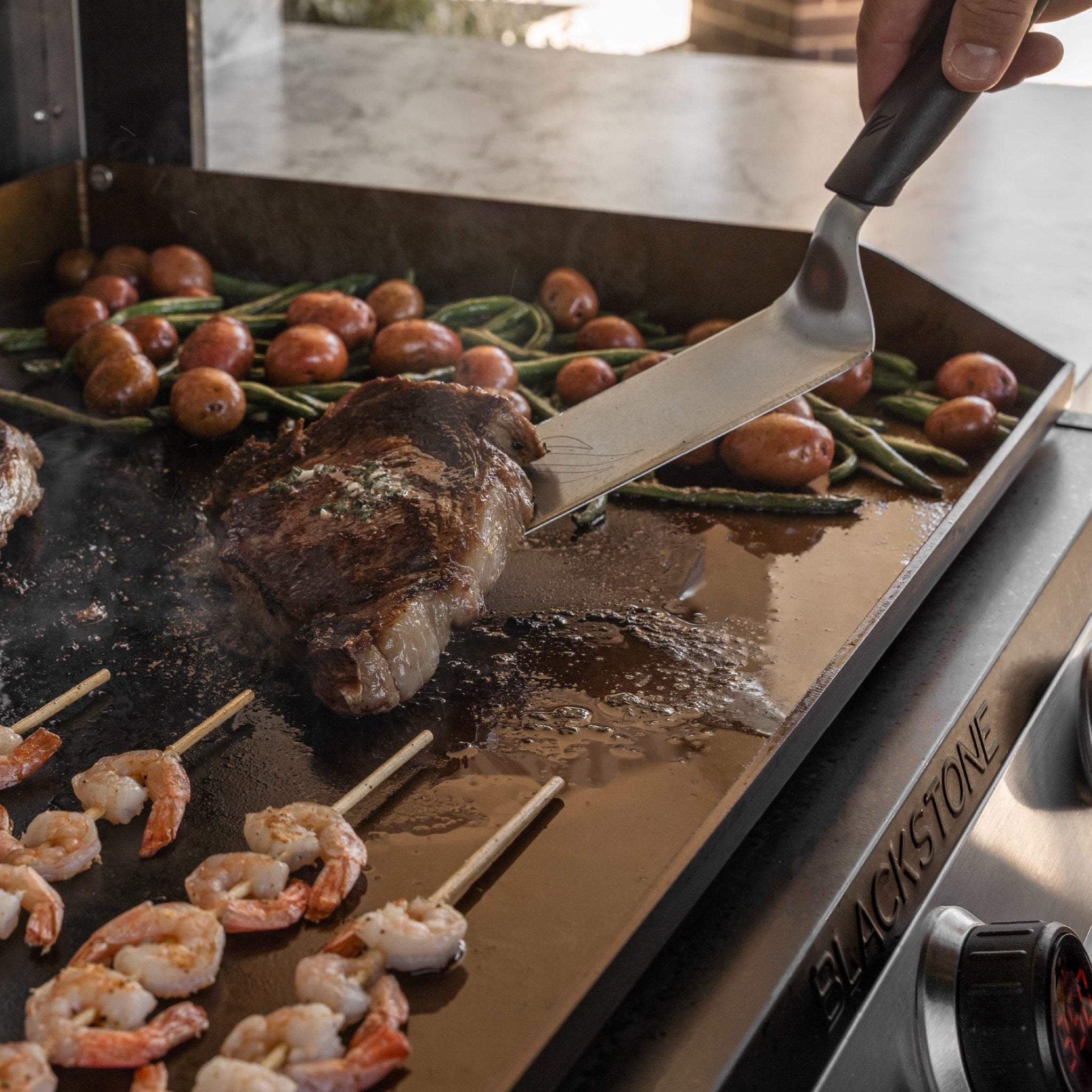 30" Electric Built-in Griddle - Image 8